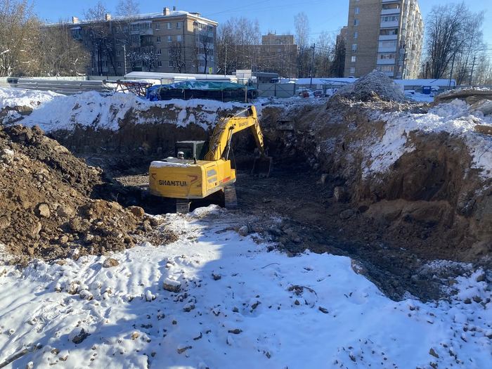 Разработка котлована экскаватором